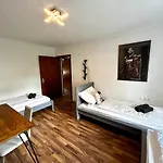 Apartment Ohpardon! - Monteurwohnung Im Eg, Einzelbetten, Loggia & Garten Gaildorf