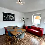Ohpardon! - Monteurwohnung Im Eg, Einzelbetten, Loggia & Garten Apartment *