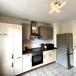 Ohpardon! - Monteurwohnung Im Eg, Einzelbetten, Loggia & Garten Apartamento