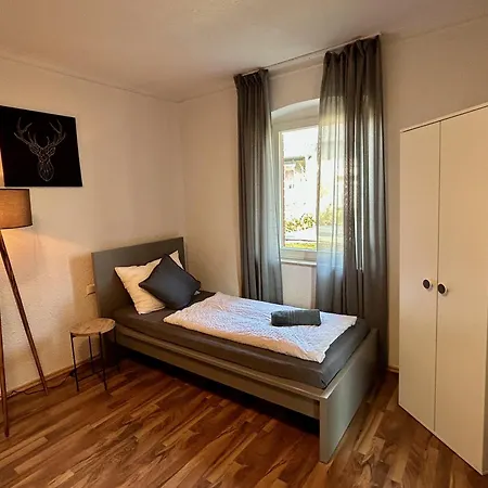 Apartment Ohpardon! - Monteurwohnung Im Eg, Einzelbetten, Loggia & Garten Gaildorf