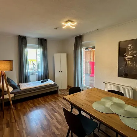 Ohpardon! - Monteurwohnung Im Eg, Einzelbetten, Loggia & Garten Apartment Gaildorf